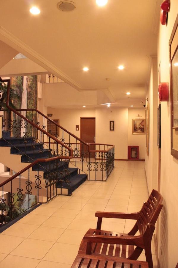 Losari Blok M Hotel Jakarta Exterior photo