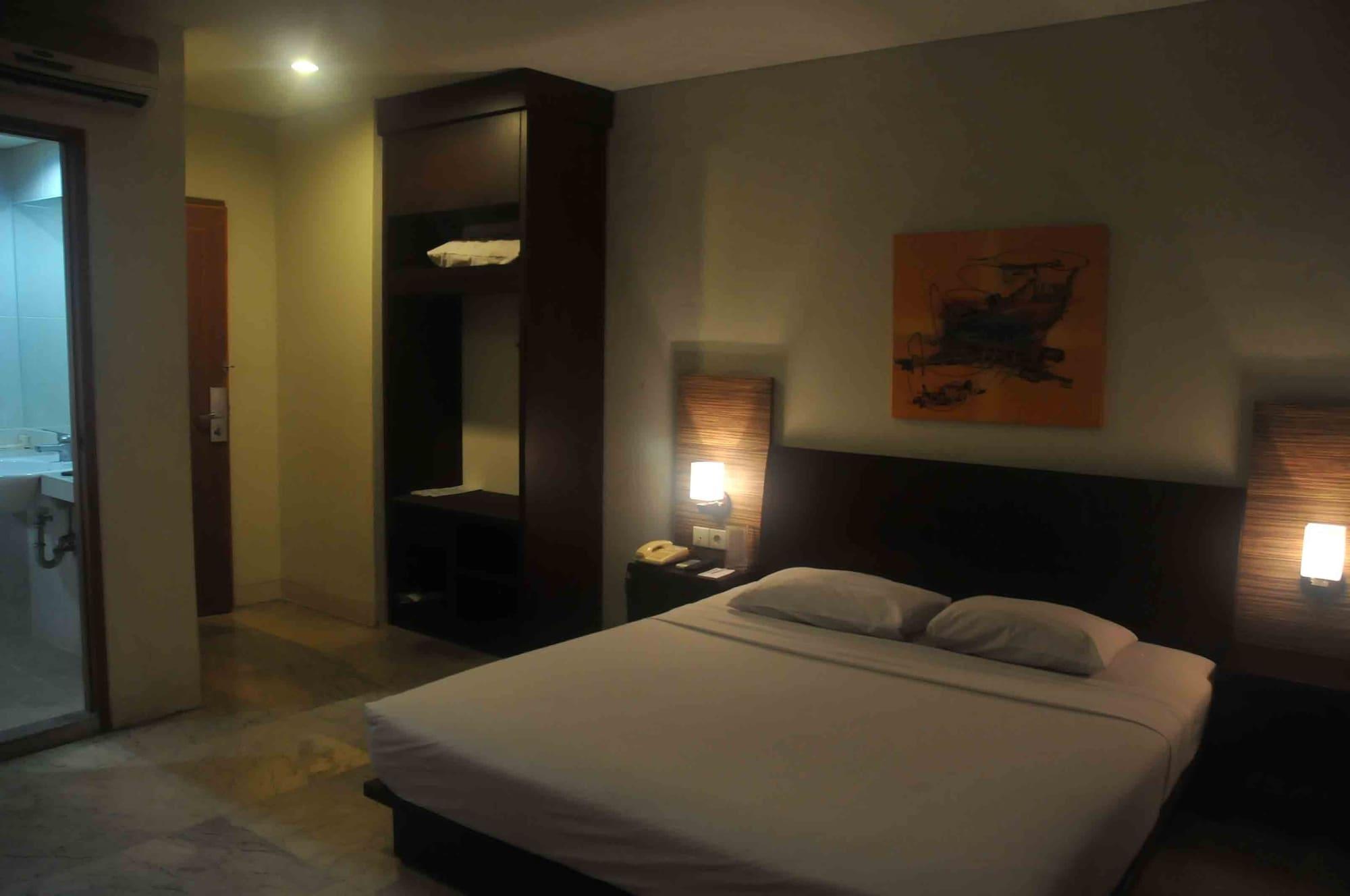 Losari Blok M Hotel Jakarta Exterior photo